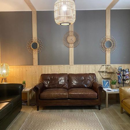 אנטיב Bohobos Hostel מראה חיצוני תמונה