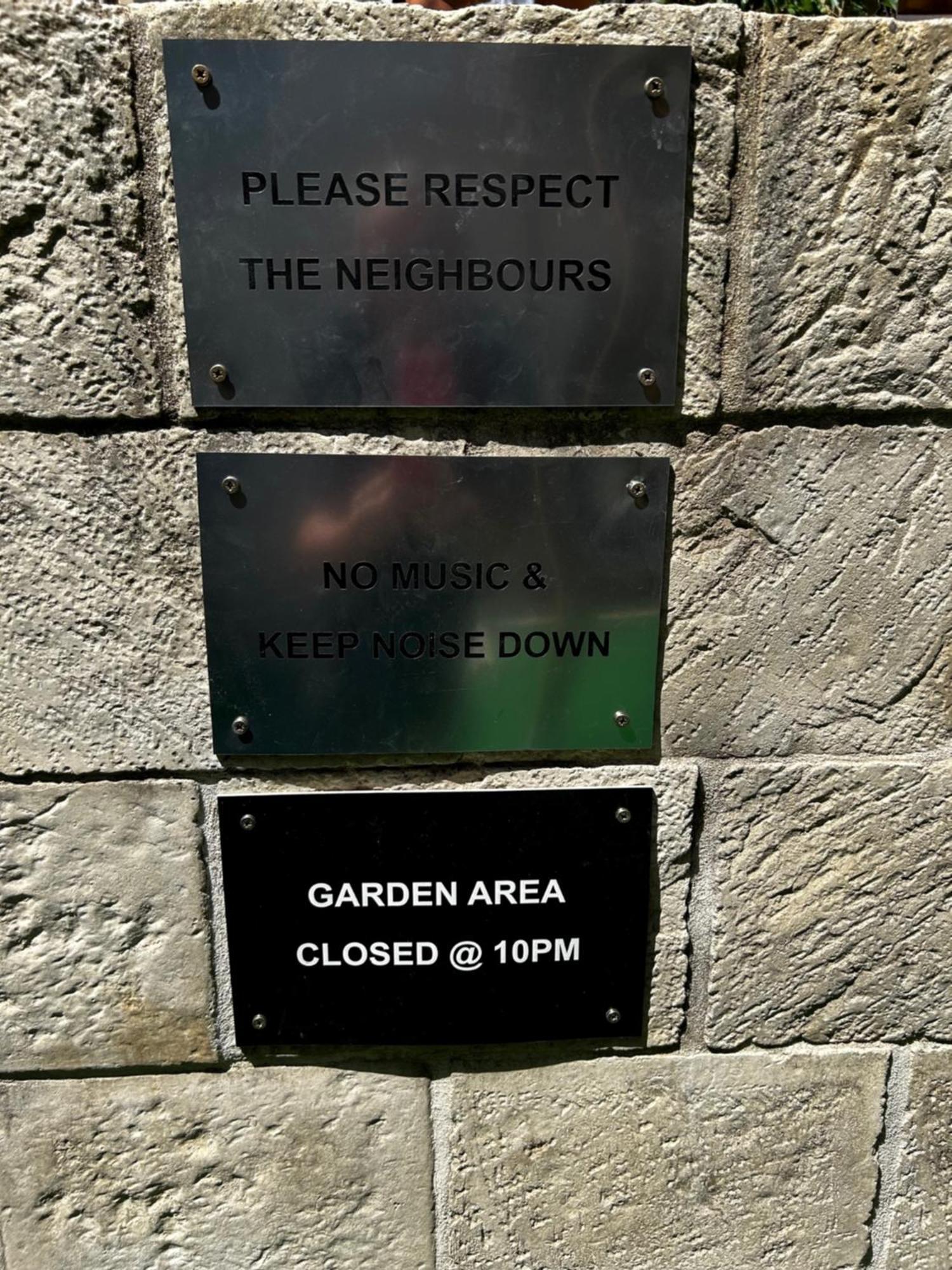 אנטיב Bohobos Hostel מראה חיצוני תמונה
